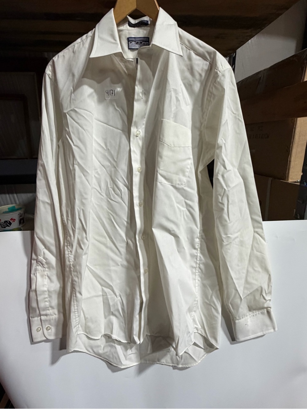 #4171- Vintage Men's Long Sleeve Button-Down Shirt in White